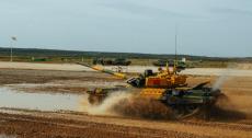005A0185-2553